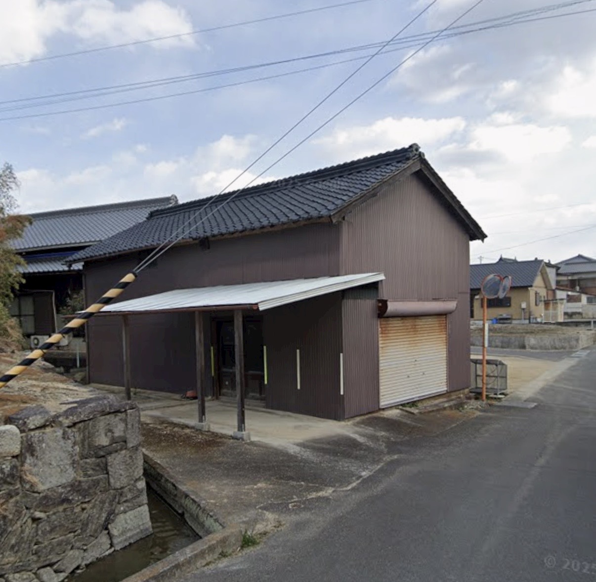 坂出市川津町木造納屋解体工事