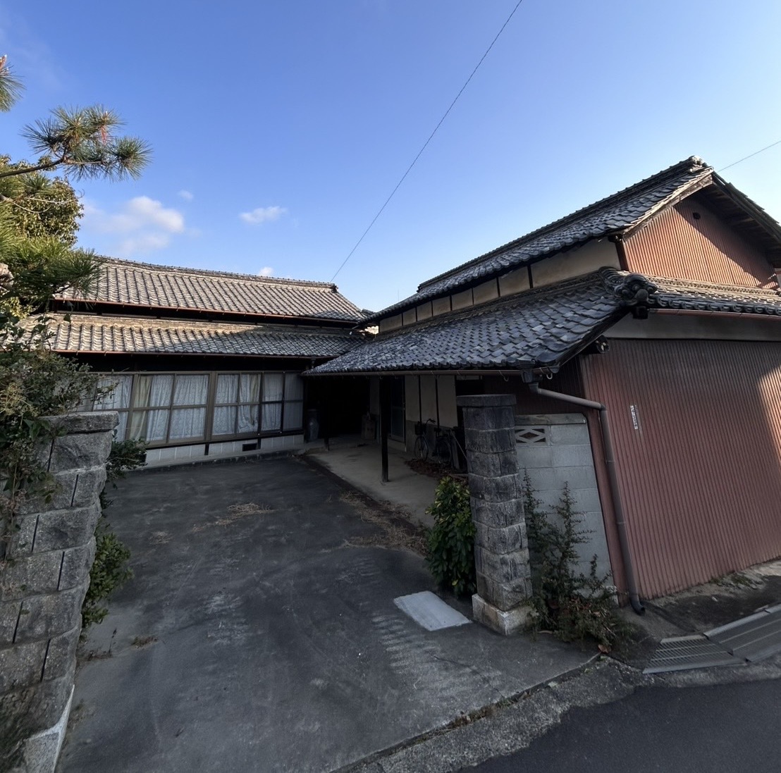 高瀬町比地木造住宅納屋解体工事